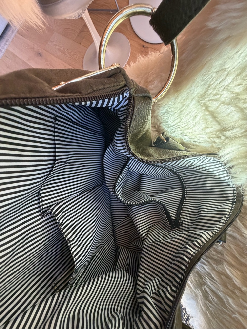 Christian Siriano olive green tote bag, Black and White Striped Lined Handbag - Picture 4 of 5